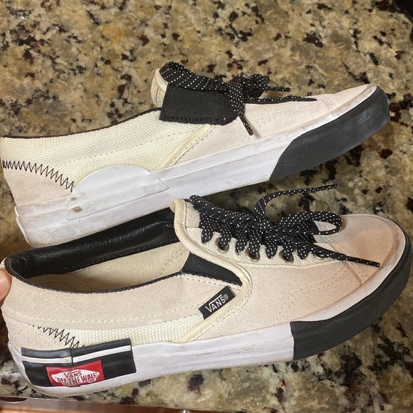 RARE- White suede with black, deconstructed slip on Vans - Picture 3 of 8